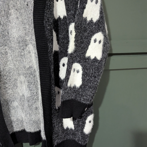 Ghost Patterned Sweater - Picture 3 of 4